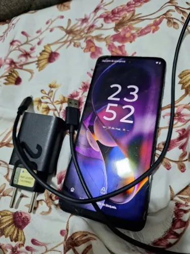 Moto G54 menor valor incluso (tela quebrada) 