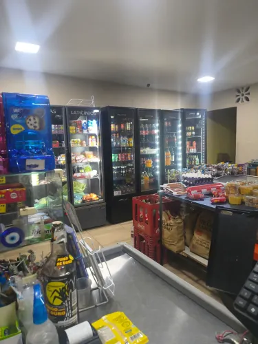 Repasse de mercadinho em pleno funcionamento