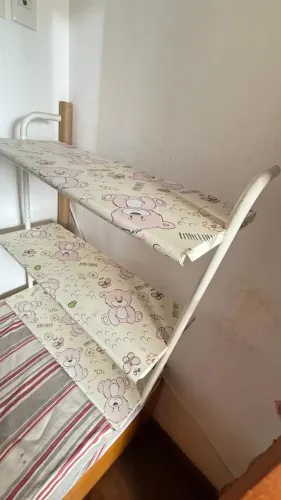 estante de parede de metal
