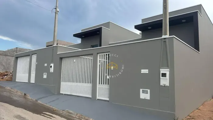 Casa com 2 dormitórios à venda, 77 m² por R$ 444.000,00 - Friburgo - Campinas/SP