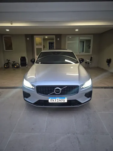 Volvo S60 T-8 R-design 2.0 407cv 4P Híbrido 2021