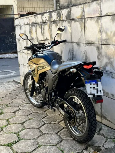 Vendo ou troco por moto de menor valor mais volta