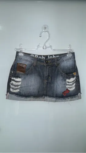 Saia jeans feminina da marca Bob John