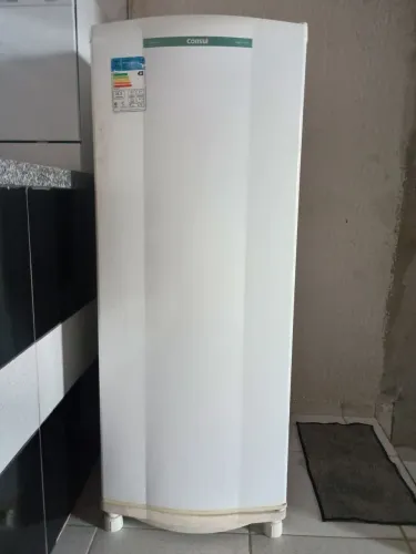 Geladeira Consul, Degelo seco, 261L.