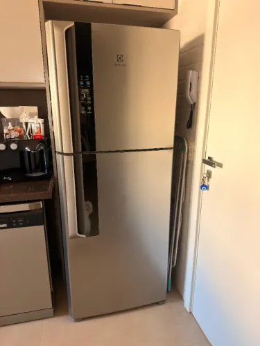 Geladeira Electrolux IF55S Frost Free 431L Inox - 220V