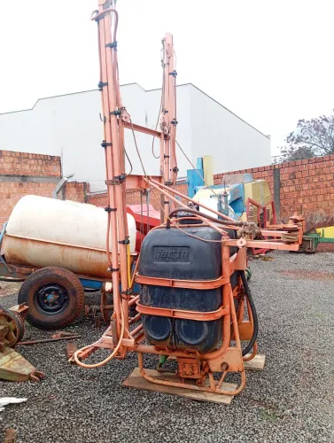 Pulverizador jacto 