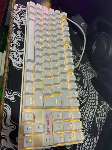 Teclado mecânico redragon kumara RGB