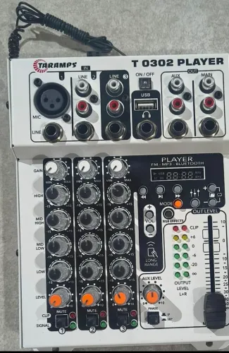 Mesa Taramps T-0302 e Processador Stetsom STX2448