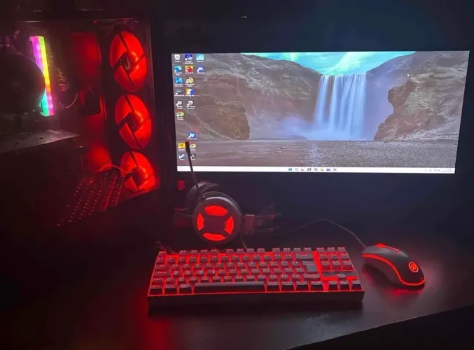 VENDO PC + PERIFÉRICOS + MONITOR 