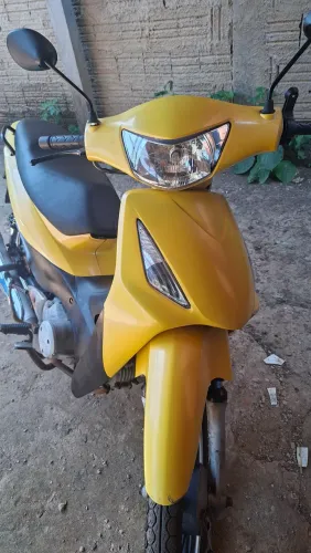 Vendo Moto Biz 2009 completa