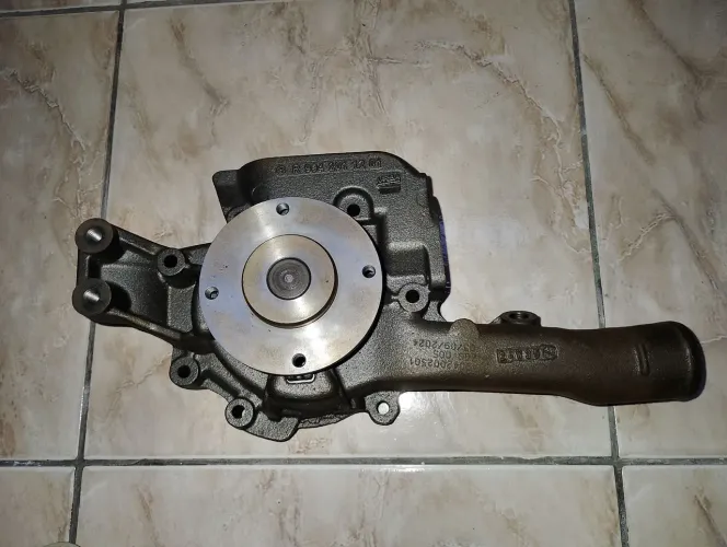Bomba dagua MB OM 904/906/924/926
