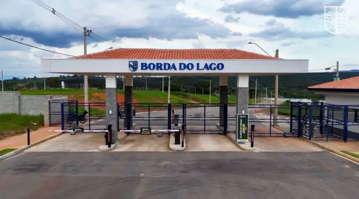 Direto com proprietário - Vendo terreno em condomínio de alto padrão (Borda do Lago)