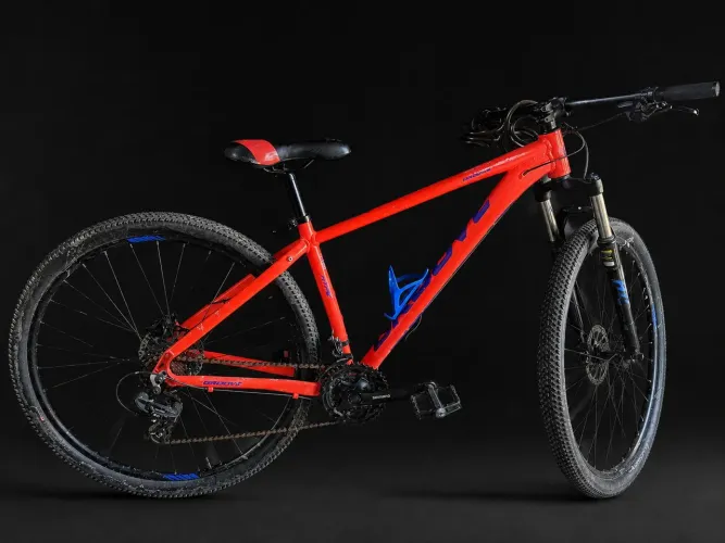 Bicicleta Groove Hype aro 29 laranja preço negociável aceito iphone em troca.