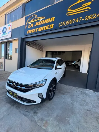 Volkswagen Nivus Highline 1.0 200 TSI Flex AUT 2024