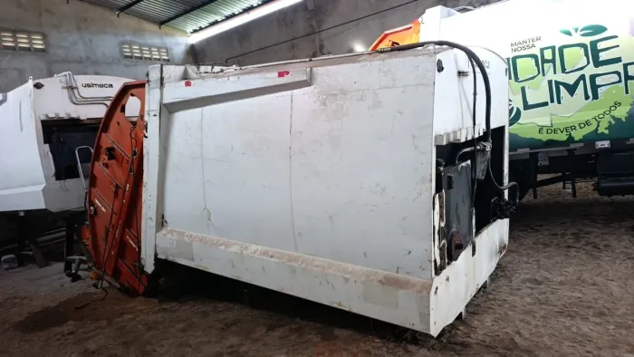 Caixa Compactadora de lixo