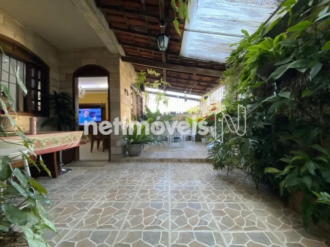 CASA À VENDA NO BAIRRO CAIÇARA