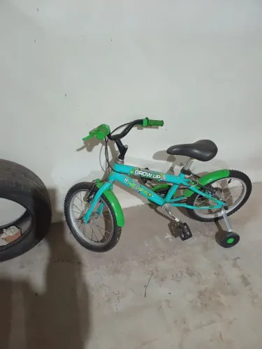 Vendo bicicleta infantil pouco usada