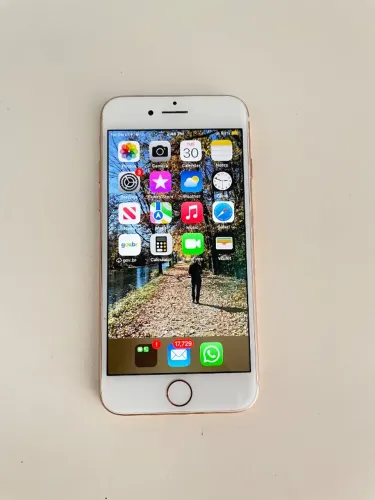 iPhone 8 64GB