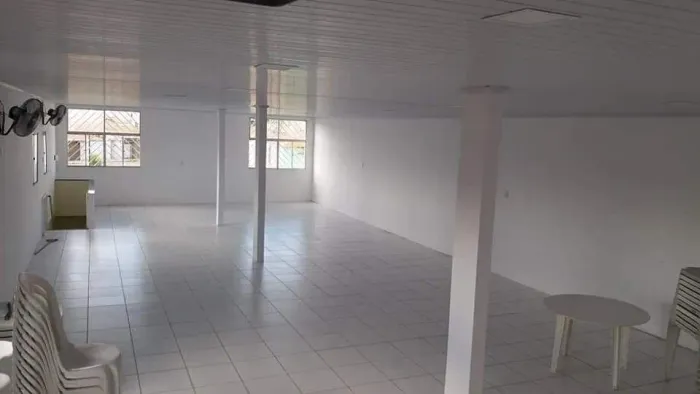 Alugo salão comercial Cohab