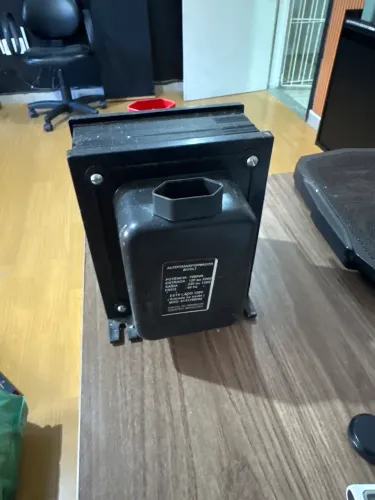 Transformador de energia 220/127 volts