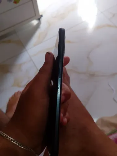 Troco, redmi note 12c 128gb, todo bom, em um iPhone 11 ou 12 com torna da minha parte
