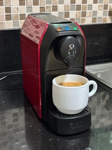 Cafeteira Elétrica TRES Corações