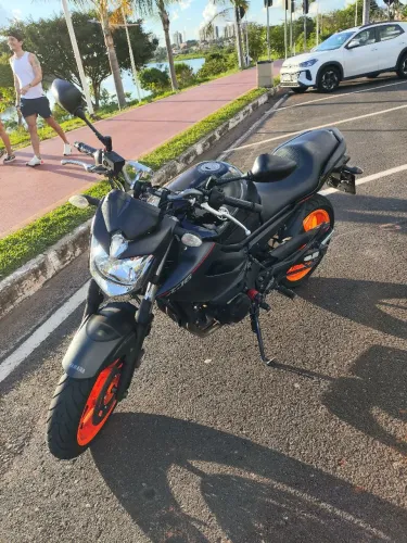 Vendo XJ6 N Preta