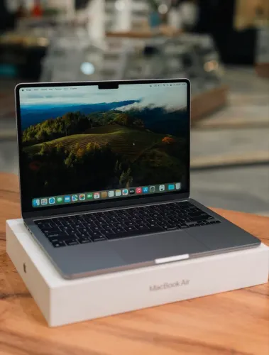 Macbook Air M5 512SSD | 16GB RAM - NOVO