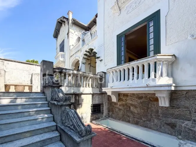 Casa histórica de 375 m² à venda - Santa Teresa - 5 quartos
