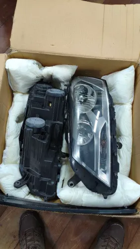 Par de Farol original Passat 2012 tsi