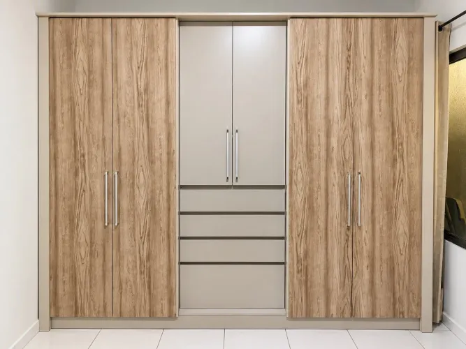 Guarda-Roupa
