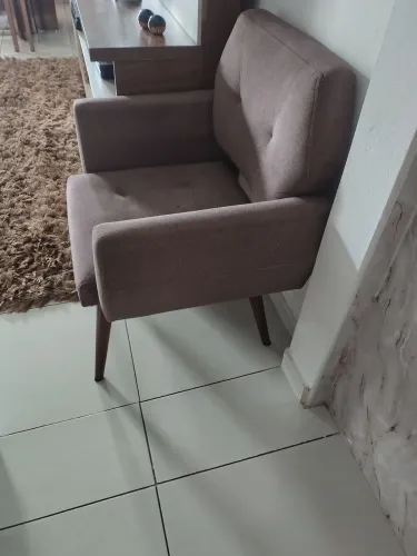 Poltrona em bom estado ,pra desocupar lugar