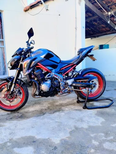 Kawasaki Z900