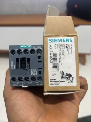 Contator Siemens 3RT2016 3 Polos 7A 220V