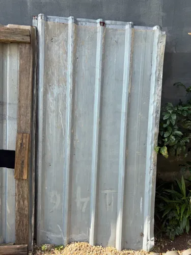 4 Telhas zincada para tapume 1,05x 1,90