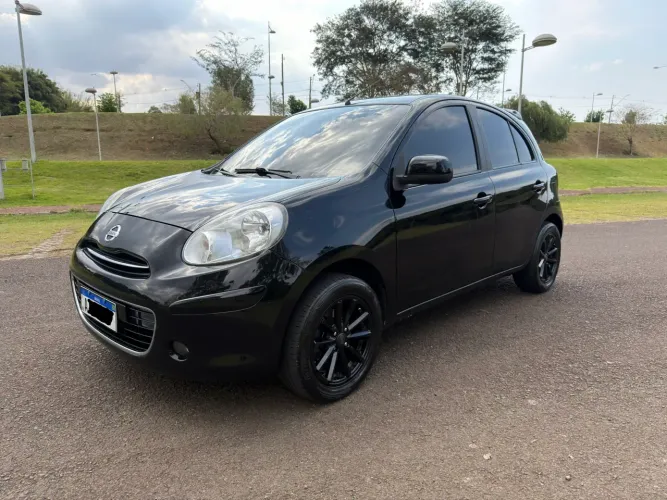 Nissan March SV 1.6 16V Flex Fuel 2014