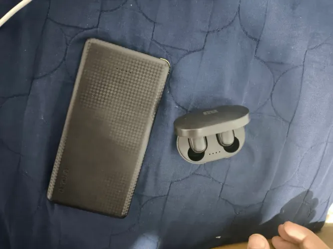 Fone e carregador portátil