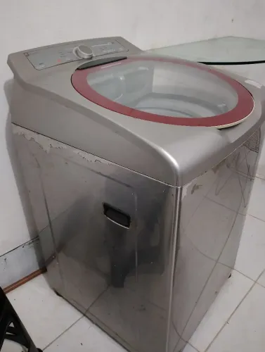 Máquina de lavar Brastemp com defeito 