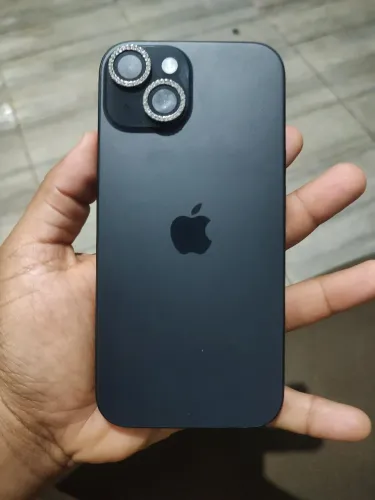 iPhone 15 black