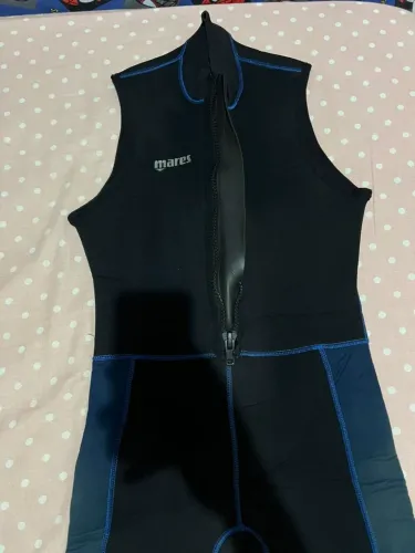 Roupa de Mergulho e Acessórios