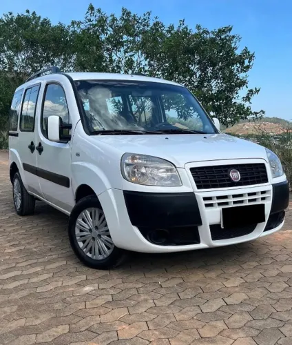 Fiat Doblo Attractive 1.4 Fire Flex 8V 5P 2015
