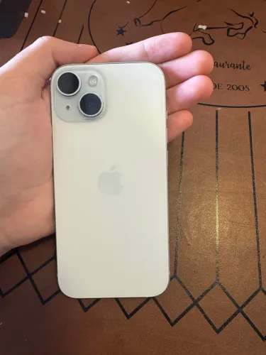 iPhone 15 128GB