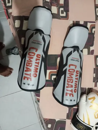Luva MKS e caneleira fight pro