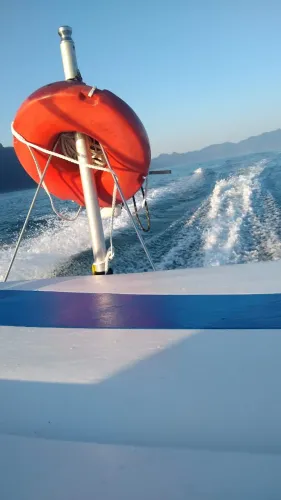 Passeios Lancha Ilha Bela e São Sebastião.