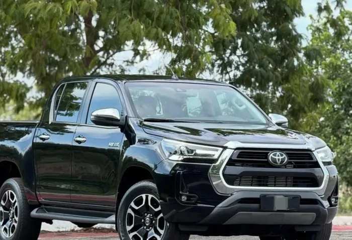 Toyota Hilux CD SRV 4X4 2.8 TDI Diesel Aut. 2021