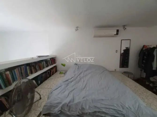 Kitnet/Conjugado - / Residencial / Centro