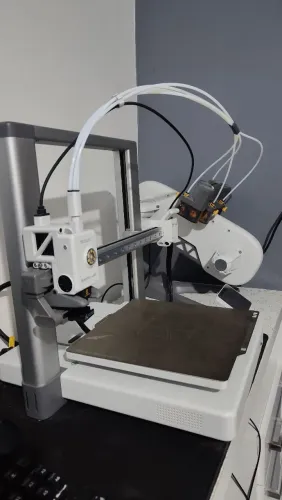 Vendo impressora 3D bambu lab A1 combo *