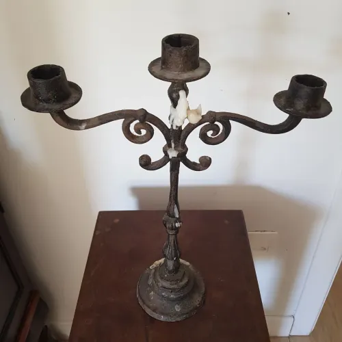 Candelabro - peça de antiguidade