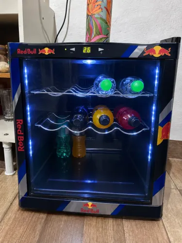 Frigobar novo da red bull