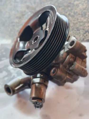 Bomba hidráulica da Hilux SW4 